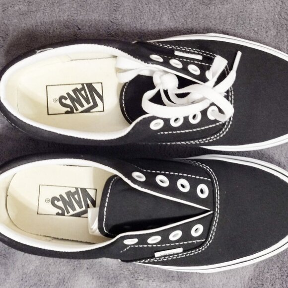 Vans - Picture 2 of 4